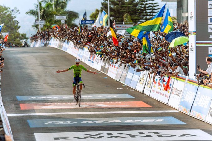 Instagram post from sportsbizafrica. This post is in position 14.